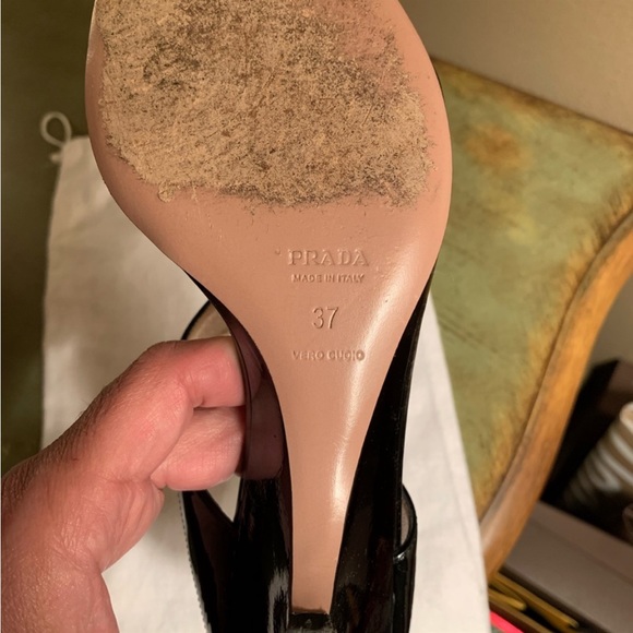 Prada sandals barely used - Picture 4 of 5